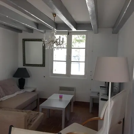 Charmante Petite Maison Typique Royan Location Minimum 7 Jours Pas De Court Sejour Σπίτι διακοπών