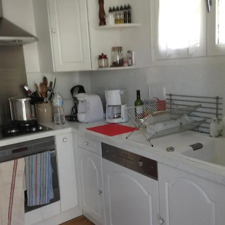 Charmante Petite Maison Typique Royan Location Minimum 7 Jours Pas De Court Sejour Σπίτι διακοπών *