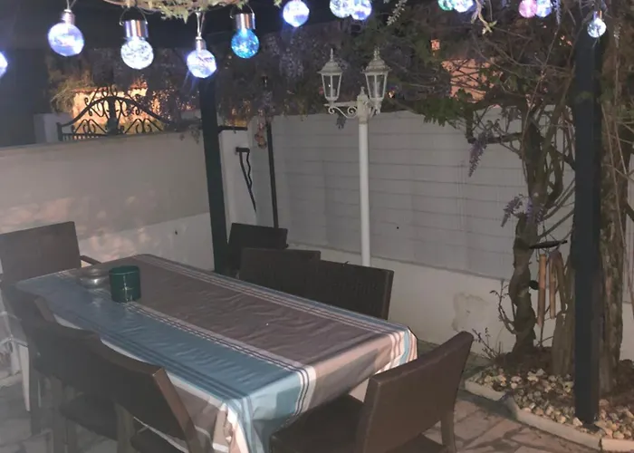 Vakantiehuis Charmante Petite Maison Typique Royan Location Minimum 7 Jours Pas De Court Sejour Saint-Georges-de-Didonne